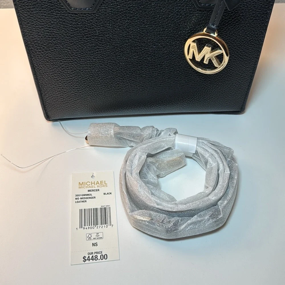 Michael Kors Crossbody - Picture 9 of 9